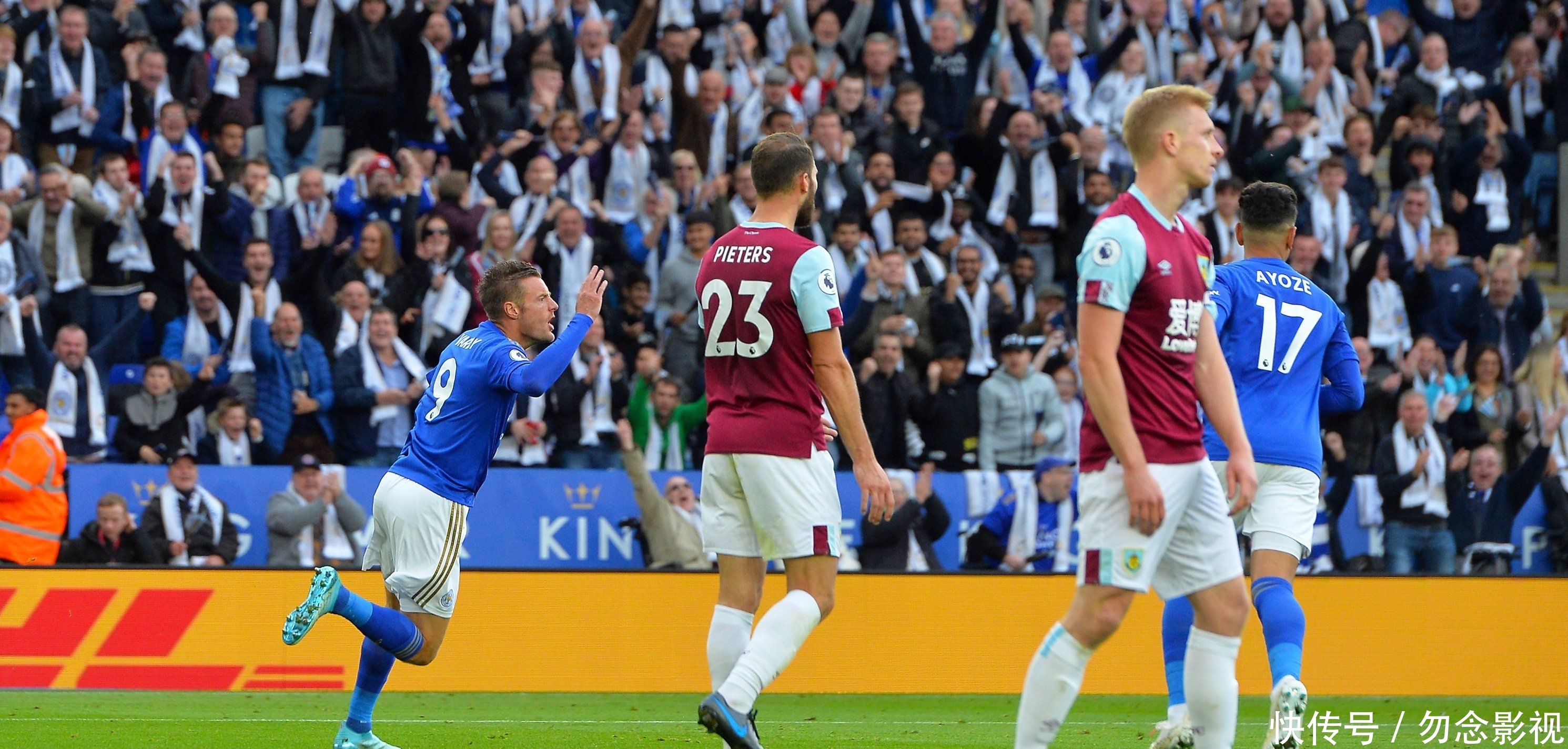 她能够在短 她能够在短