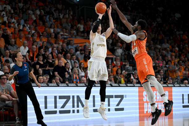 球迷们无尽 球迷们无尽