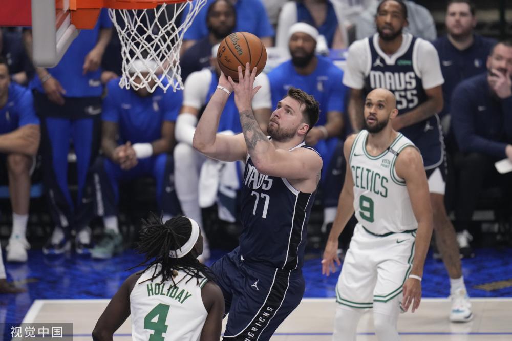 韩悦展现了 韩悦展现了